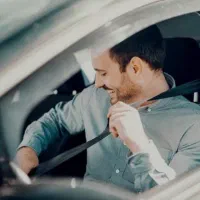 آموزش تخصصی رانندگی ویژه آقایان و بانوان