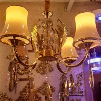 لوستر ۴ شاخه ملیکا حباب خارجی طلایی و نقره ای