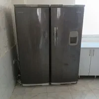 صحیح سالم فقط کمی زدگی برا اثاث کشی داره