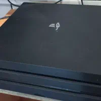 پی اس۴ پرو با دوتا دسته