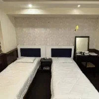 اجاره سوئیت دارای حمام سرویس و کافی شاپ رستوران|اجارهٔ کوتاهمدت آپارتمان و سوئیت|شیراز, زند|دیوار