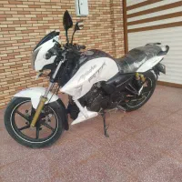 اپاچی 180 سفید تمیز درحد مناسب