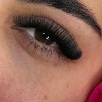 استخدام مژه کار