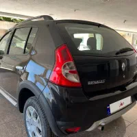 رنو ساندرو استپوی ۱۳۹۷ مشکی ۱۰۰٪بدون رنگ