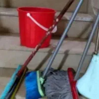 نیرو نظافتچی آقا هستم