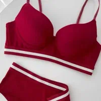 لباس زنانه|لباس|رشت, توشیبا|دیوار