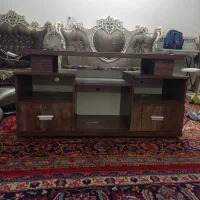 میز تلویزیون در حد بدون خط و خش