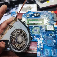 تعمیر وریکاوری تخصصی هارد و لپ تاپ با تجهیزات بروز|خدمات رایانه‌ای و موبایل|زاهدان, |دیوار