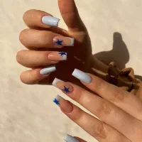 کاشت ناخن با تخفیف ویژه ۴۰۰/اموزش صفرتاص۲۰۰۰۰۰۰