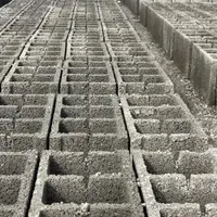 بلوک سیمانی ۳۸ در ۱۸