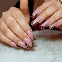 کلیه خدمات ناخن و پارافین و اصلاح صورت وکس و شمع|خدمات آرایشگری و زیبایی|اهواز, کوی نیرو|دیوار