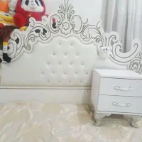 (تخت خواب و میز آریش)