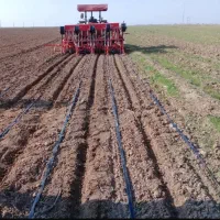 فروش ۲ دستگاه گندم کار، دیسک تراکتوری|ماشین‌آلات صنعتی|مرودشت, ثبت احوال|دیوار