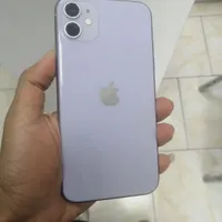 اپل iPhone 11 با حافظهٔ ۱۲۸ گیگابایت