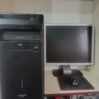 کامپیوتر مانیتور و موس