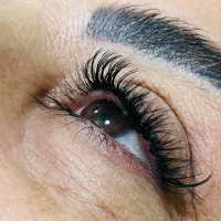 تخفیفات ویژه یلدایی اکستنشن و لیفت مژه