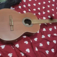 گیتار سالم درحد نو