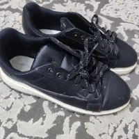 کفش اسپورت و صندل