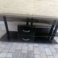 میز تلویزیون شیشه ای