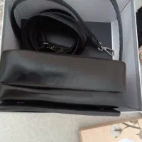 کیف دوشی چرم|کیف، کفش، کمربند|اندیشه, اندیشه فاز ۴|دیوار