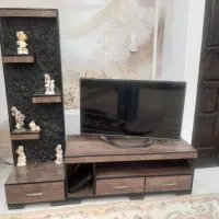 میز زیر تلویزیونی