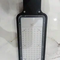چراغ خیابانی یا پروژکتور