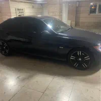 BMW320i