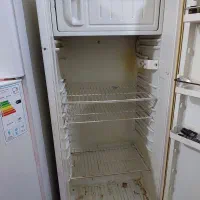 یخچال قدیمی