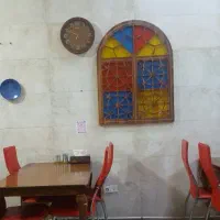 کارگر جهت کار در کباب بناب