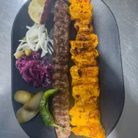 اشپز و کارگر ساده
