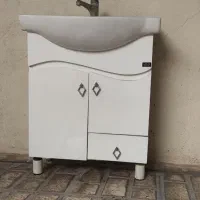 سنگ روشویی و کابینت