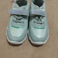 کفش|کیف، کفش، کمربند|زهک, |دیوار