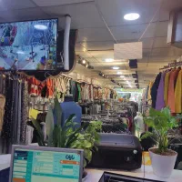 فروشنده خانم