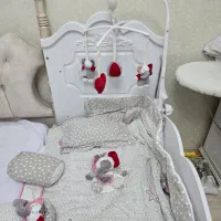 تخت نوزاد به همراه آویز تخت