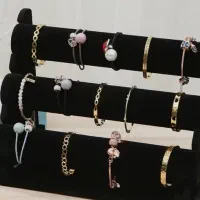 استند ایستاده دستبند گردنبند انگشتر ویترین مغازها