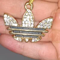 میدرنج 8 پرچم و زنجیر آدیداس|قطعات یدکی و لوازم جانبی|اردبیل, |دیوار