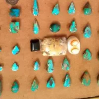 سنگ و گوهر فیروزه و عقیق و شجر فیروزه محک