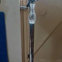 آباژور ایستاده