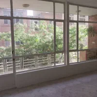 135متر کلنگی،200متر بنا قابل سکونت،بر7،مترو شادمان