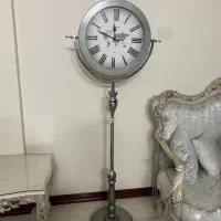 ساعت ایستاده