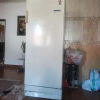 یخچال ارج سفید رنگ سالم