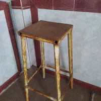 چهارپایه آهنی
