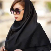 مقنعه و روپوش سفید