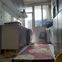خانم جهت نظافت