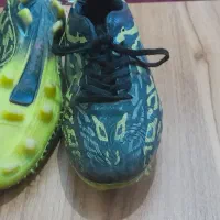 کفش فوتبال|کیف، کفش، کمربند|شوش, |دیوار