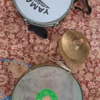 تعدادی طبل سالم . سنج