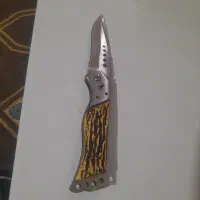 چاقو ضامن دار