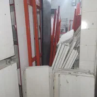 قفسه های مغازه