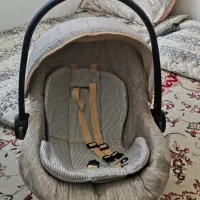 کریر همراه با آغوشی