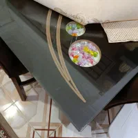 میز ناهار خوری چهار نفره با چهار صندلی کاملا سالم|میز و صندلی غذاخوری|رشت, حمیدیان|دیوار